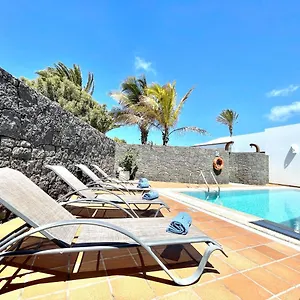  Villa Mamma Mia Pool Heat Private & Jacuzzi
