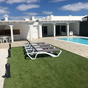  Villa Casa Mercedes