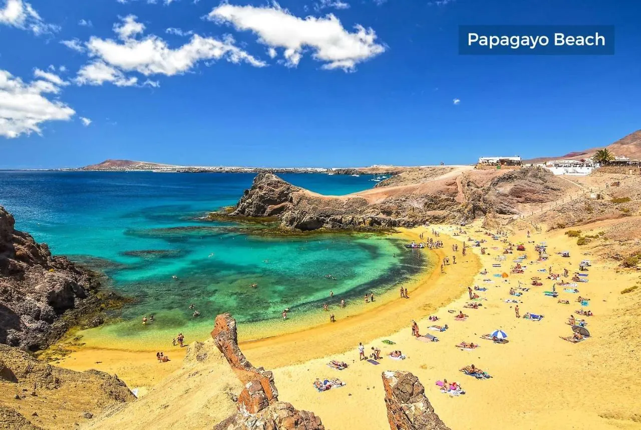 Acomari Villa Playa Blanca  0*, Playa Blanca (Lanzarote)